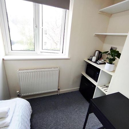 Osney Single Studio Only For One Adult Apartment Оксфорд Екстериор снимка