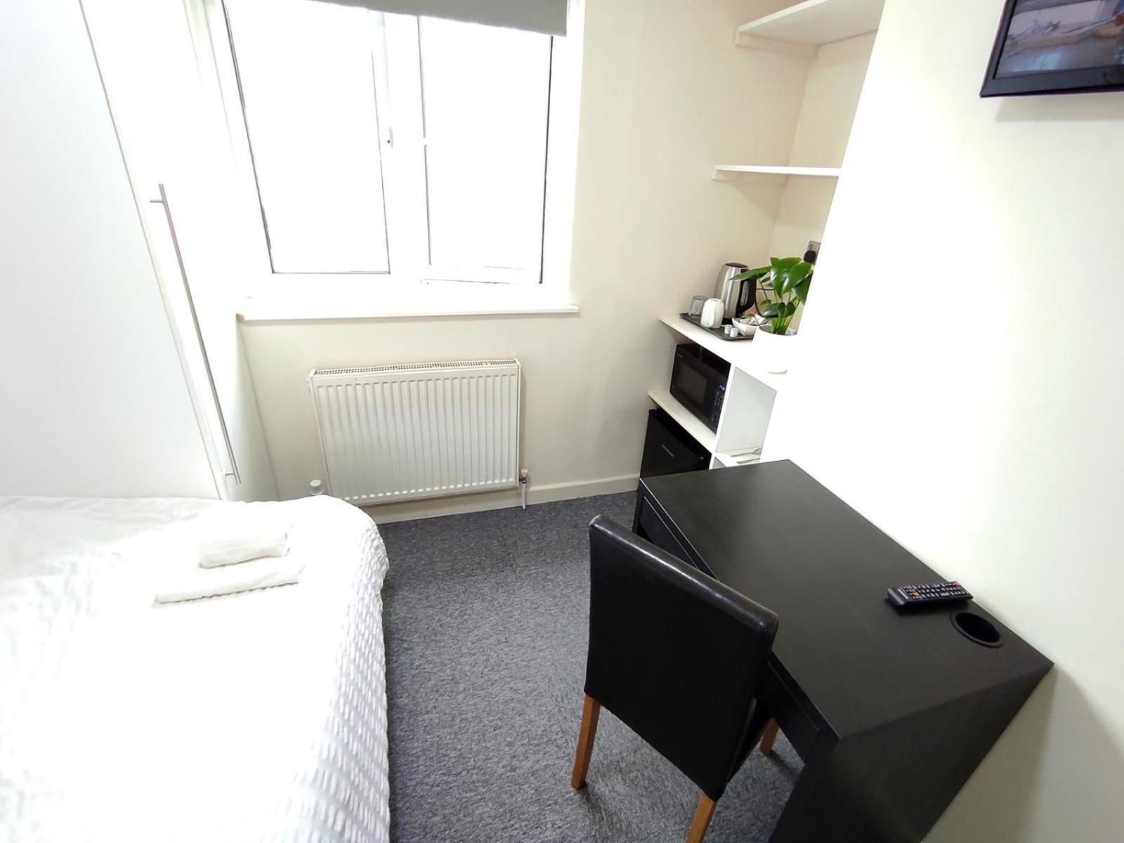 Osney Single Studio Only For One Adult Apartment Оксфорд Екстериор снимка